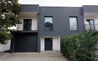 CASĂ DE VÂNZARE ÎN DUMBRAVA SUPRAFAȚA DE 300 MP + TEREN 3.5 ARI - Poză 2