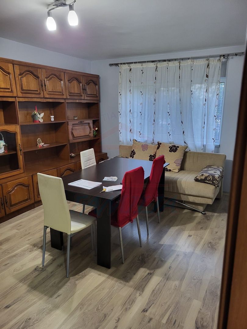 Inchiriere apartament 2 camere, Micro 20, 62 mp, 350 EURO/Luna - Poză 5