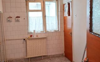 OPORTUNITATE | APARTAMENT 2 CAMERE | CRANGASI | DECOMANDAT | BLOC 1985 - Poză 4