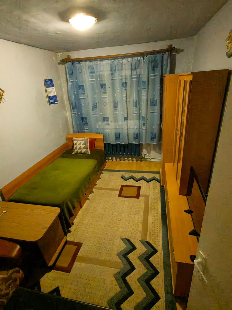 Apartament decomandat 2 camere cu balcon Lacramioarei - Poză 5