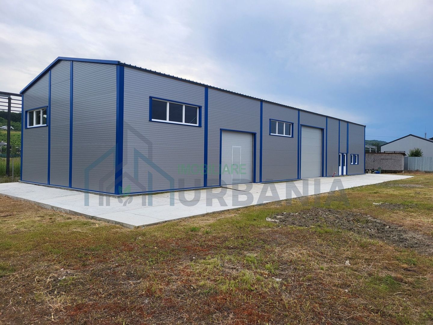Hală de vânzare, 300 mp, teren 800 mp + 2300 mp industrial, Tomesti - Poză 1