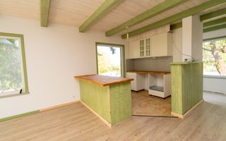 Casa de vacanță din Tohănița – locul unde muntele întâlnește liniștea - Poză 3