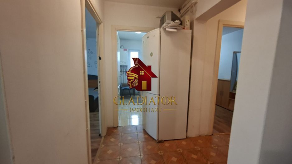Apartament 3 camere, decomandat, Alexandru cel Bun, et 8 din 10, liber - Poză 14