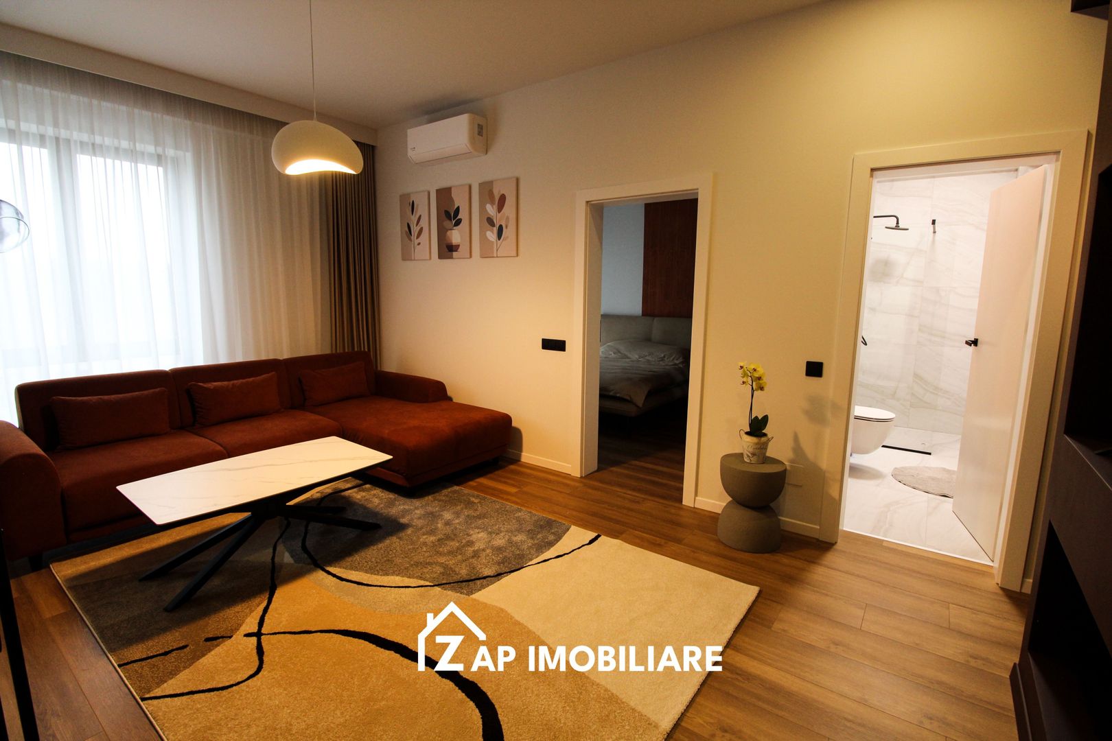 Apartament lux Arossa Center ultracentral parcare subterana - Poză 1