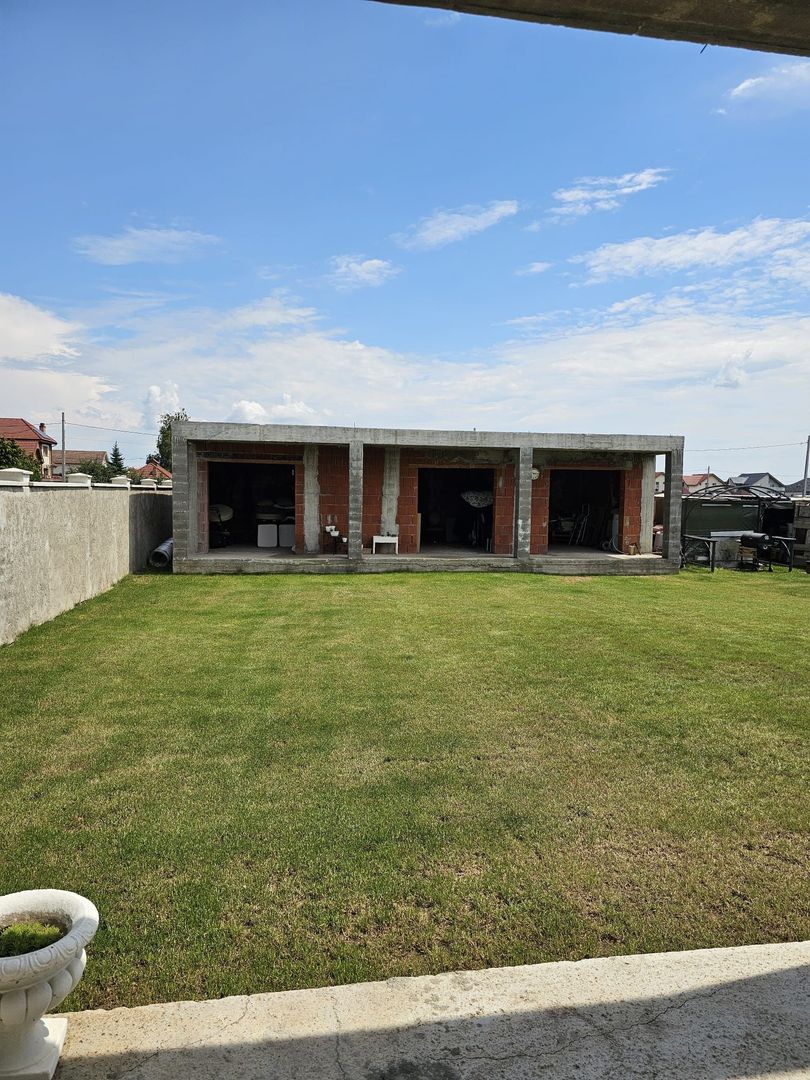 Vila Sanmartin mobilata utilata - Poză 12