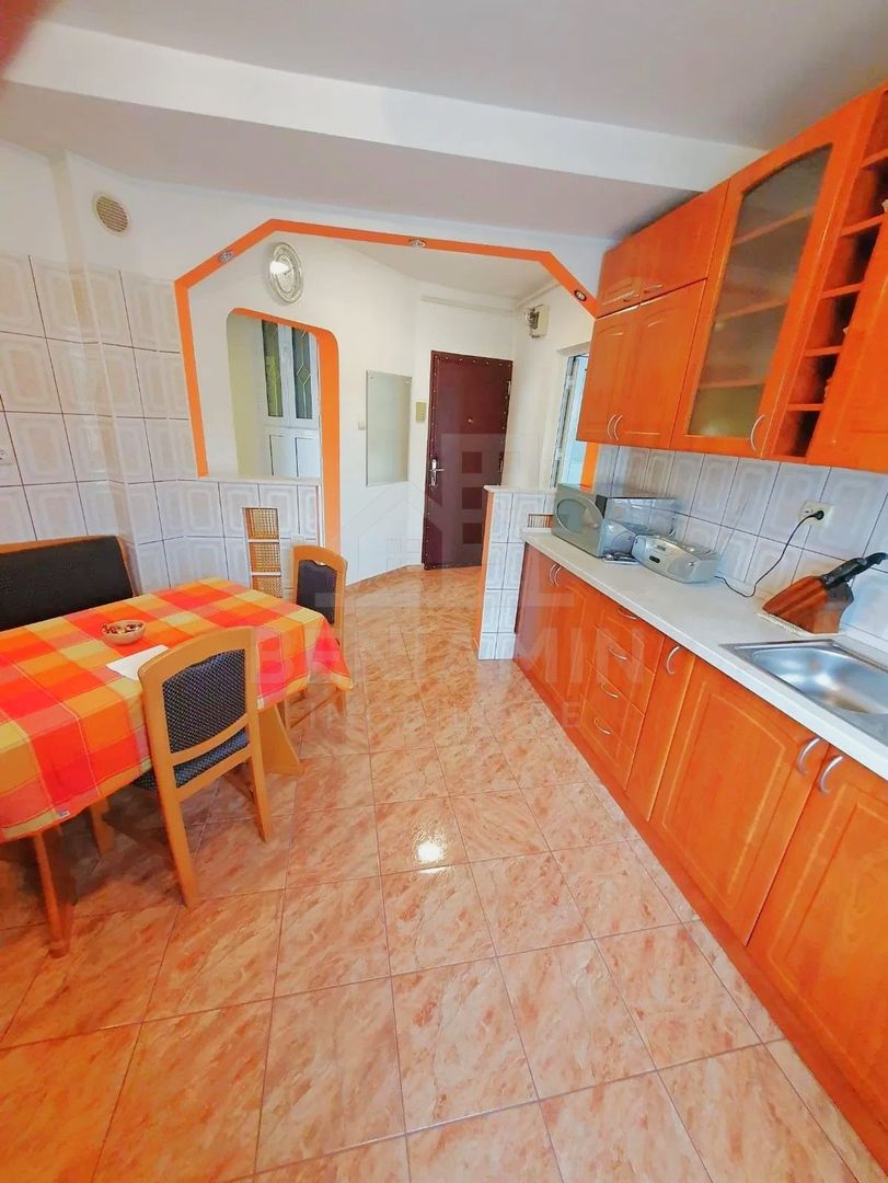 Apartament 2 camere-Decomandat-Spitalul Judetean-69mp-Spatios-Luminos - Poză 4