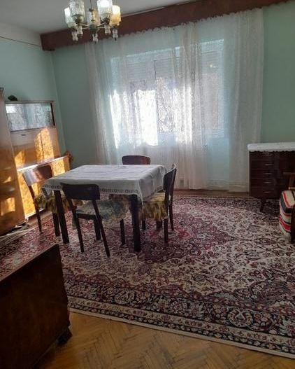 BRASADAS vinde casa cu etaj, 4 camere, central, acces cu masina. - Poză 15
