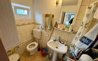 Casa individuala Giulesti | Renovata 2025 | Capat Tramvai 11 - Poză 13