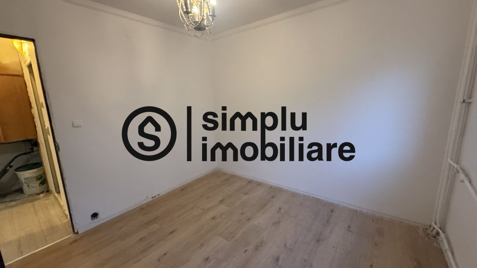 4 decomandate, parter, bilateral, Valea Rosie - 130 000 Euro - Poză 10