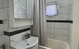 Apartament 3 camere - Traian , zona Garii - Poză 8