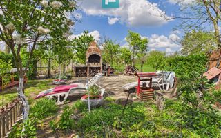 Casă la doar 6km de graniță cu România - Poză 4