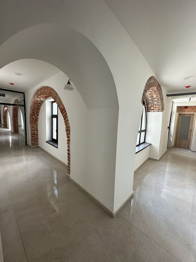 Spatii de birouri Ultracentral suprafață  de 67.6  mp - Poză 5