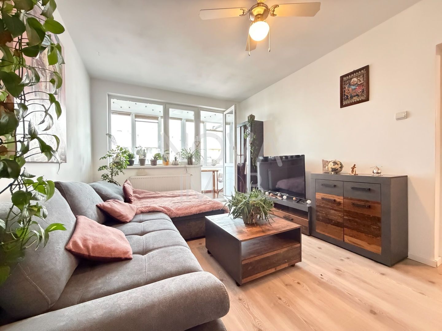 Apartament 3 camere, decomandat, Mihai Viteazu - Poză 2