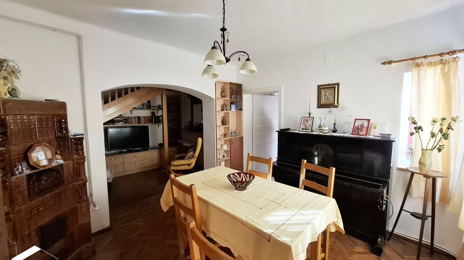 Casa tip duplex cu 6 camere, zona Republicii - Poză 7