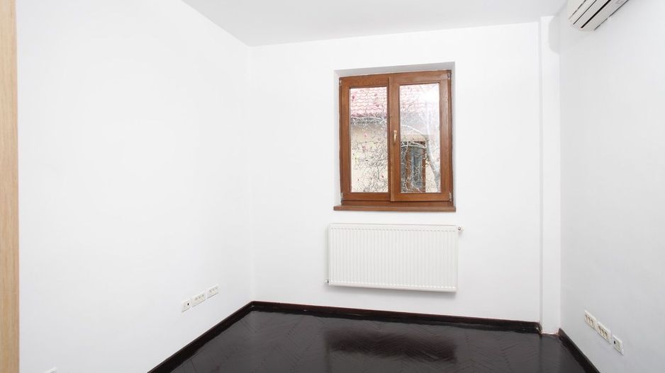 Închiriez apartament 2 camere + mansardă, Piața Muncii -Decebal, birou - Poză 3