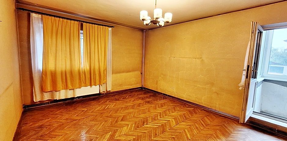 Central, la poalele Dealului Cetatii, apartament cu doua camere, 107000 euro - Poză 4