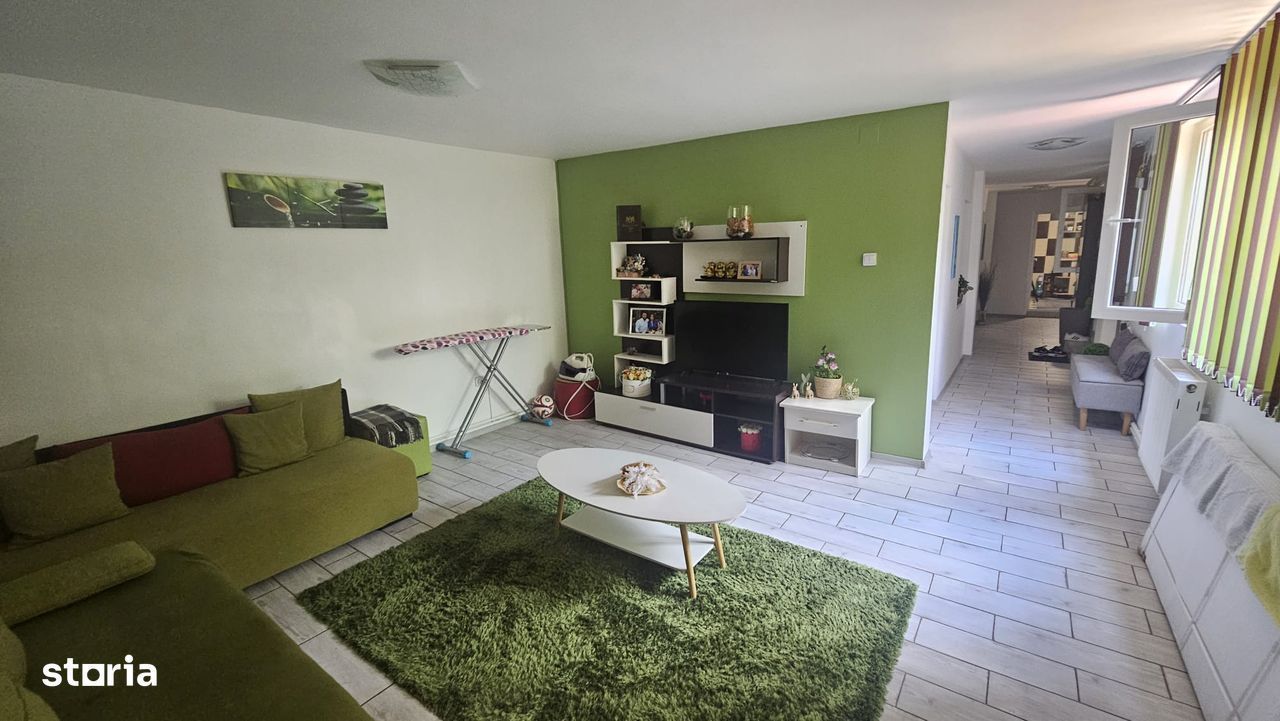 De vanzare casa + teren, zona Pucheni, sector 5 - Poză 2