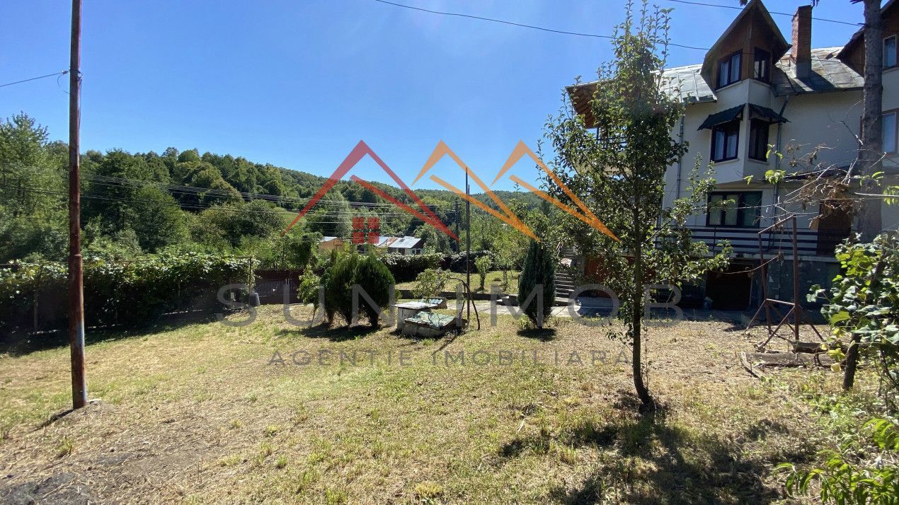 Vila de vanzare, teren 3100 mp, 7 camere, 6 grupuri sanitare, 3 CT, an 1997 - Poză 63