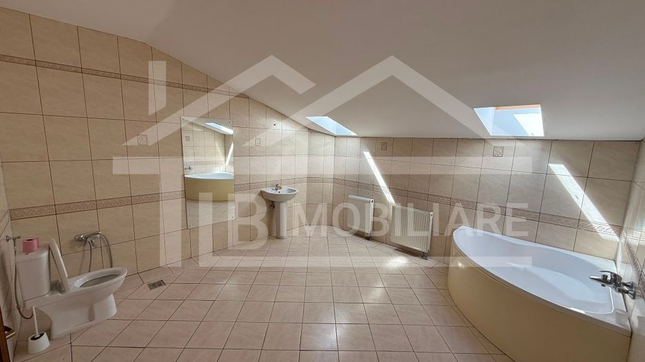 Casa individuala, 10 camere, 753mp, Zona Sancraiu de Mures - Poză 23
