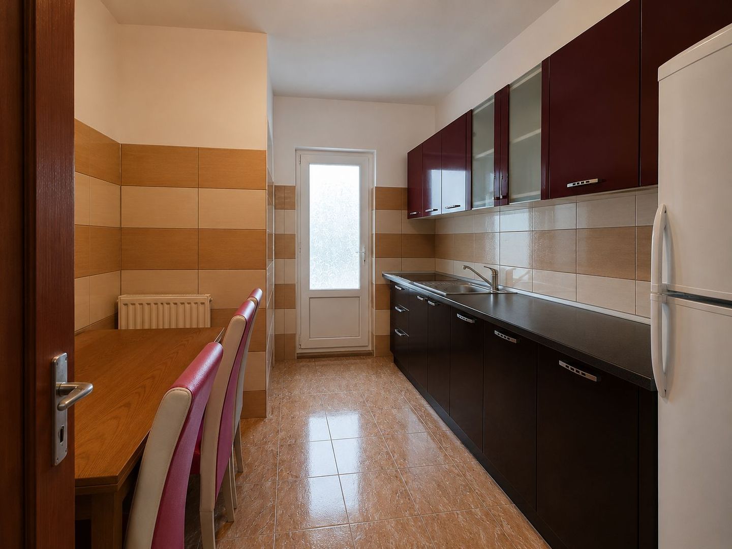 Apartament 3 camere, etaj 7, decomandat, zona TRAIAN - BCR; - Poză 2