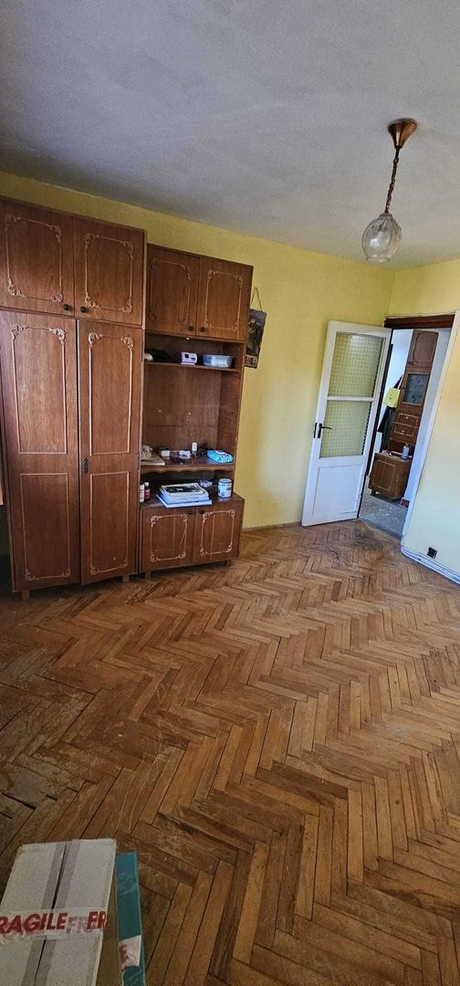 BRASADAS vinde ap 2 cam Carpati2 etaj 4/4. - Poză 5