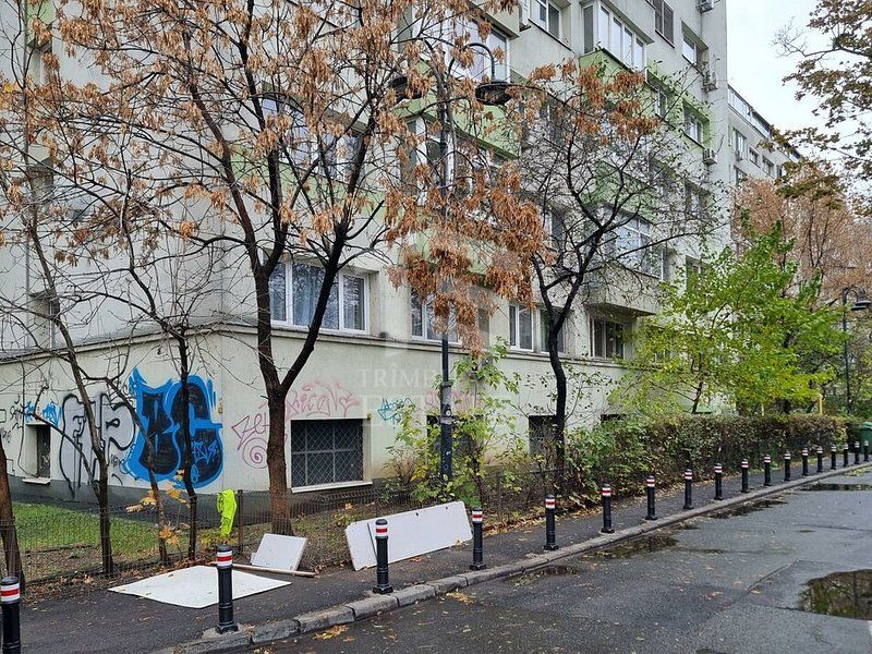 3 Cam Renovat Victoriei Iancu de Hunedoara Metrou Stradal Vedere Spate Lateral - Poză 5