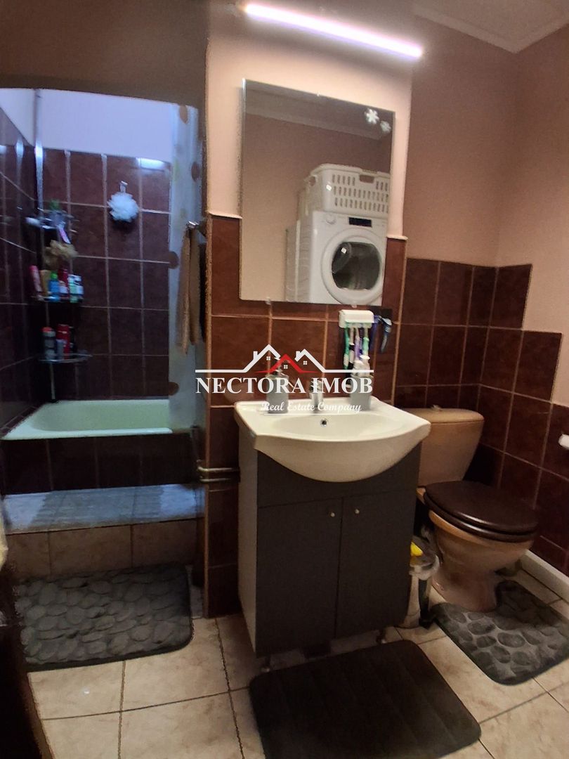Apartament ULTRACENTRAL SALONTA, 3 camere, 74 mp, mobilat/utilat total - Poză 8