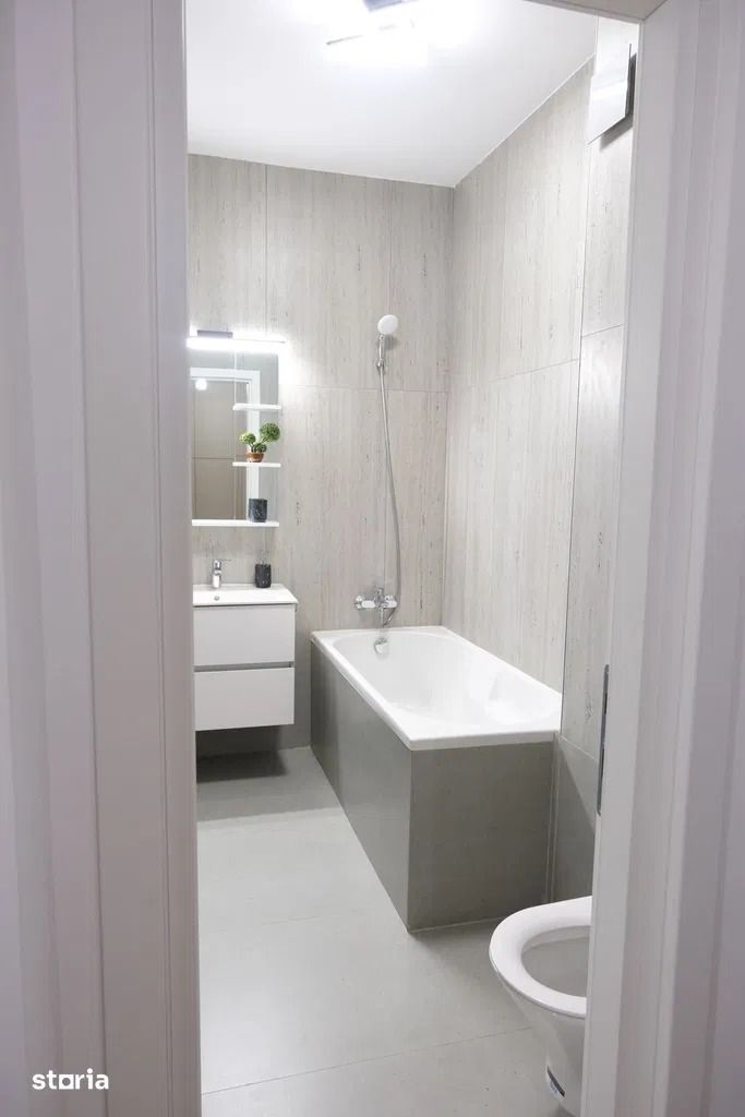GARSONIERA GHICA APARTMENTS - CURTE PROPRIE 16 MP, PET FRIENDLY - Poză 7
