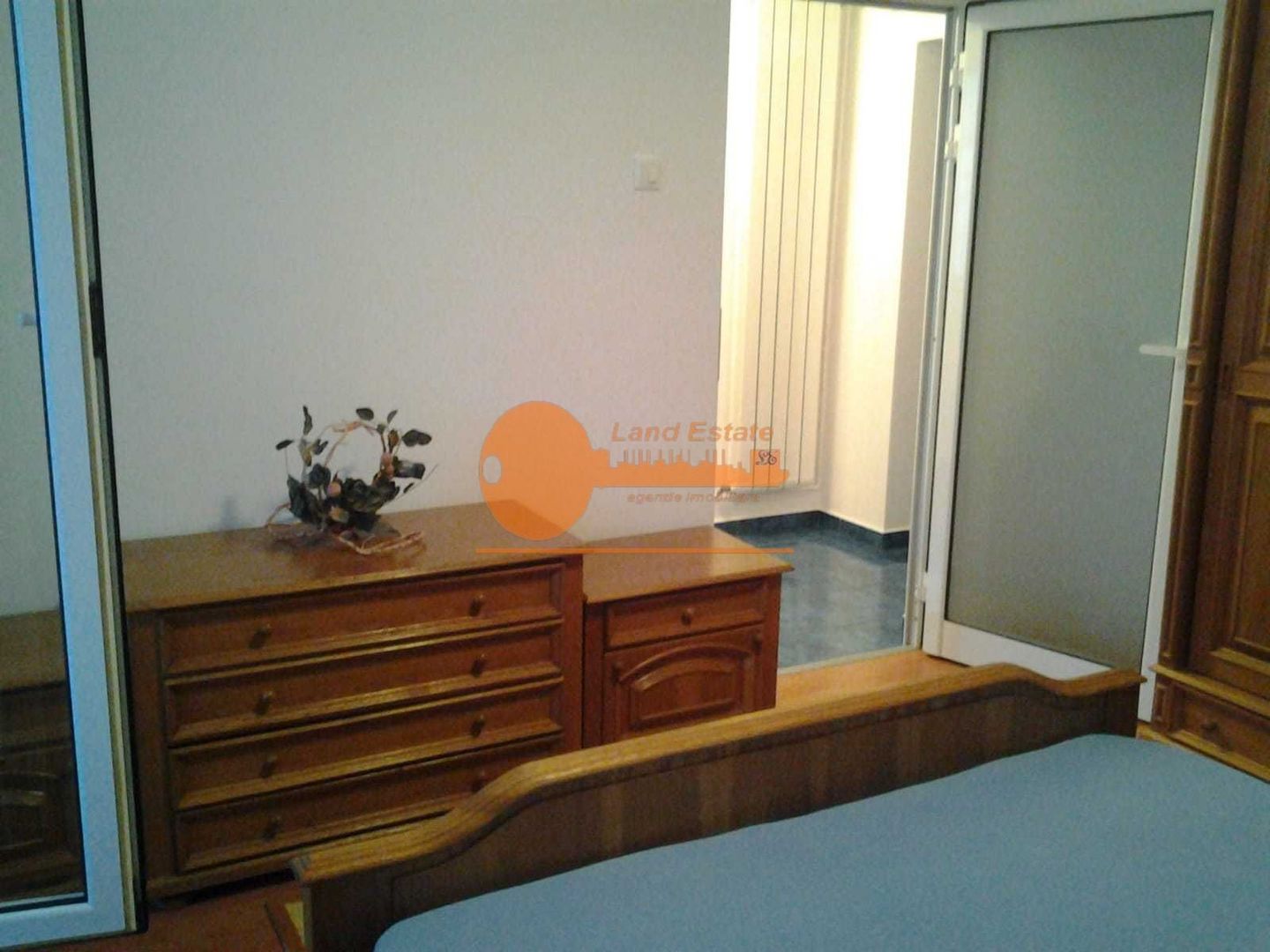 Apartament 3 camere cu centrala – Drumul Taberei la 5 min de metrou - Poză 3