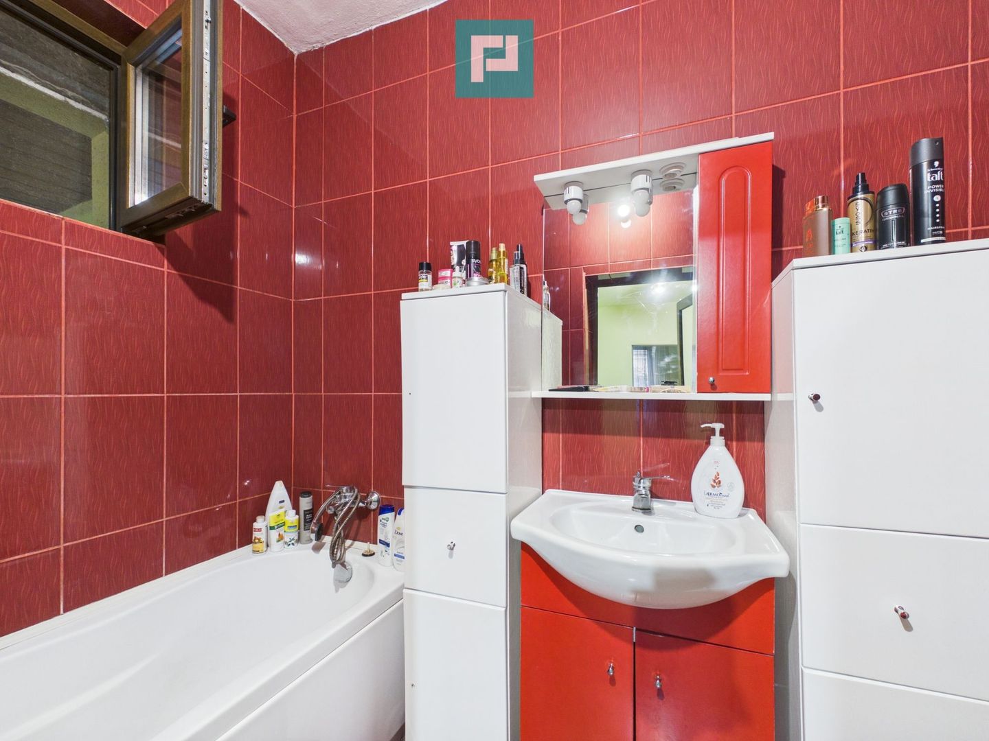 Casă cu 4 camere și teren de 5538 mp în Macea - Poză 8