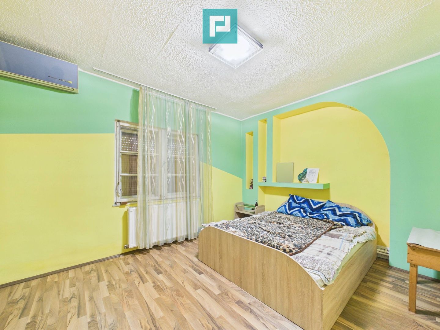 Apartament cu o camera, zona Parneava - Poză 5