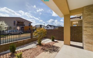 Casă tip duplex Dumbrăvița despărțit prin spațiu tehnic - Poză 8