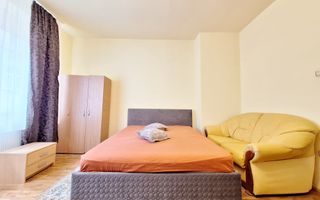 Garsoniera in centrul istoric, pretabila pentru studenti - Poză 2