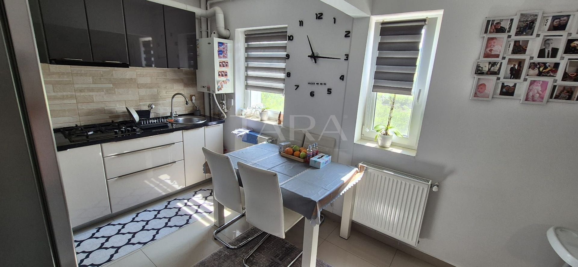 Apartament cu 2 camere de vanzare in zona centrala - Poză 4