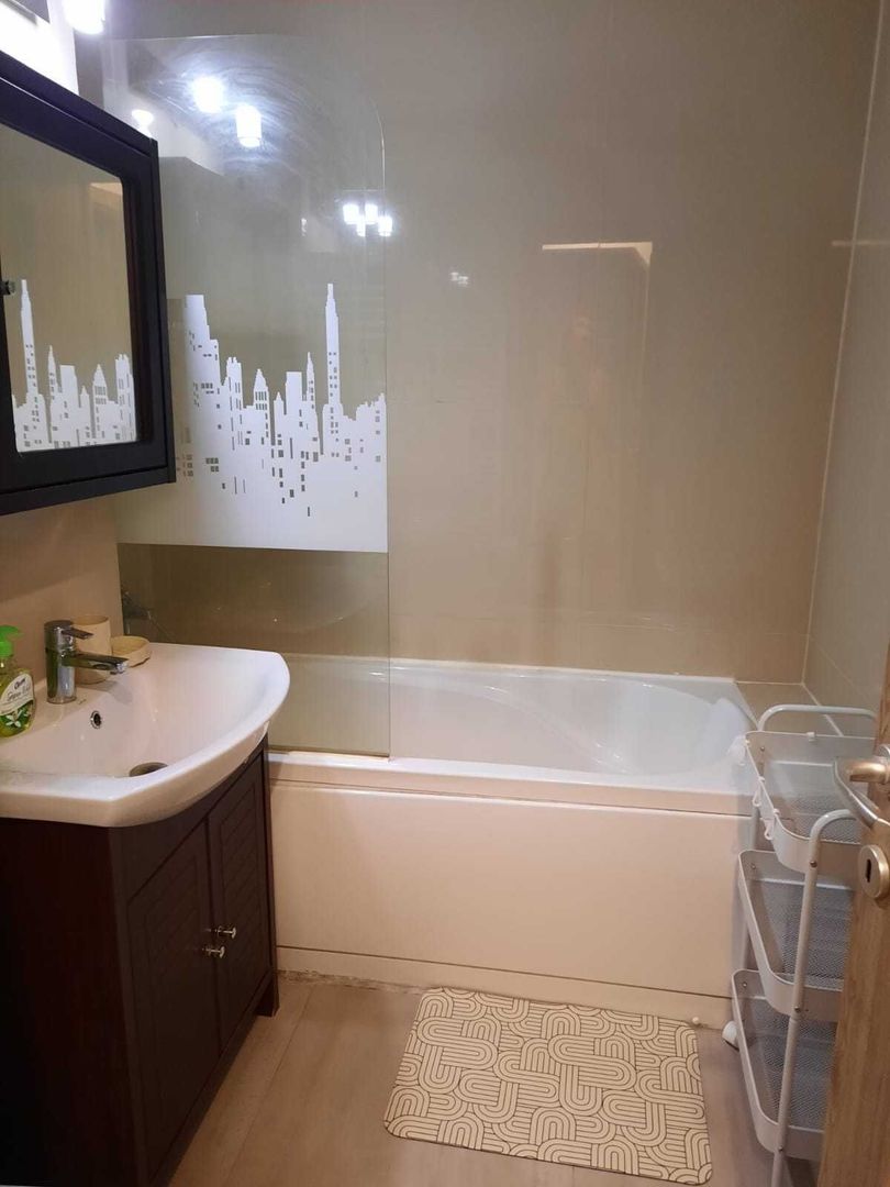 Apartament 3 camere decomandat, zona Scoala de inot - Poză 4