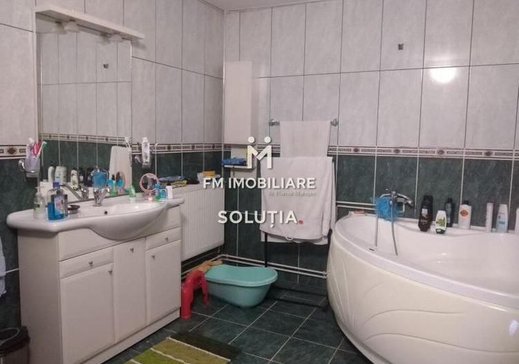 VILĂ DEOSEBITĂ DE VÂNZARE – Cartier nou, Baia Sprie - Poză 15