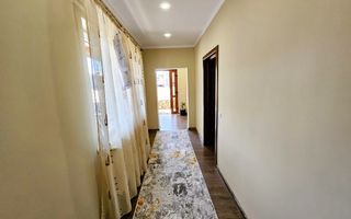 Casa renovata, 4 camere, 2 terase, mobilata, utilata, 568 mp teren - Poză 8
