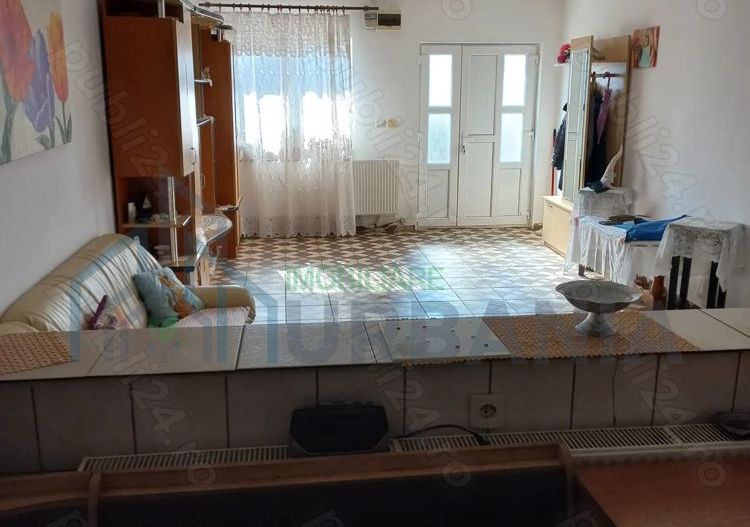 Super oferta Casa in com Letcani 138 metri locuibil pret 95000 euro propietar fara intermediar - Poză 1