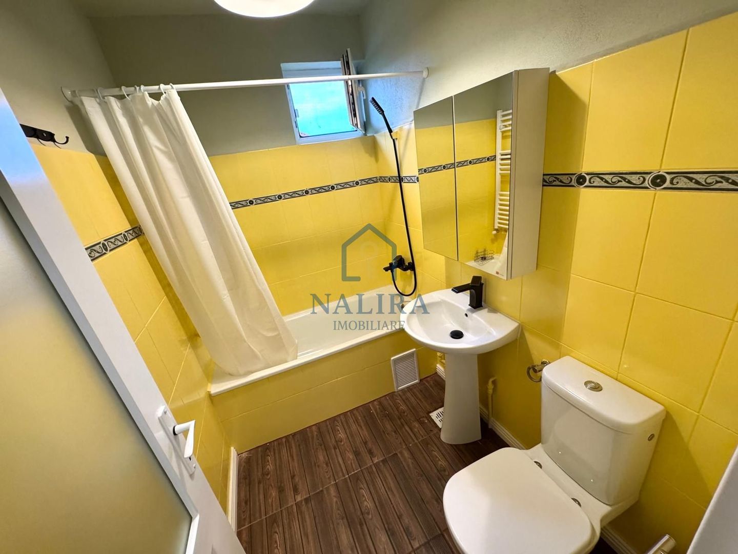 Chirie apartament ultracentral - 2 camere Gh. Sincai - Poză 9