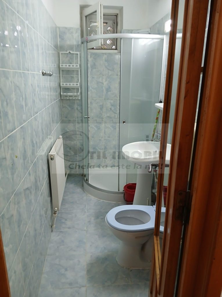Apartament cu 2 camere - Bvd Socola - 42 mp - 67.000 euro ! - Poză 6