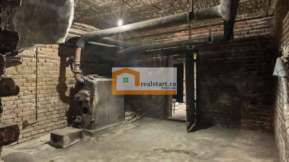 Cartierul Evreiesc, S+P+E+Pod, curte libera 300mp, ideal cabinete, birouri - Poză 45