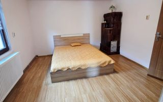 🏡 Casă renovată cu 6 camere, teren 557 mp – Berceni, Prahova - Poză 51