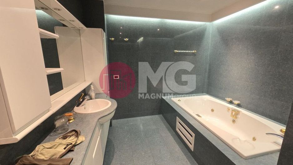 Casa de vanzare - zona Stefan cel mare - Poză 9