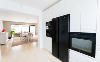 Vila de inchiriat | Silistea Snagovului | Aproape de lac-ponton privat | Jacuzzi - Poză 11