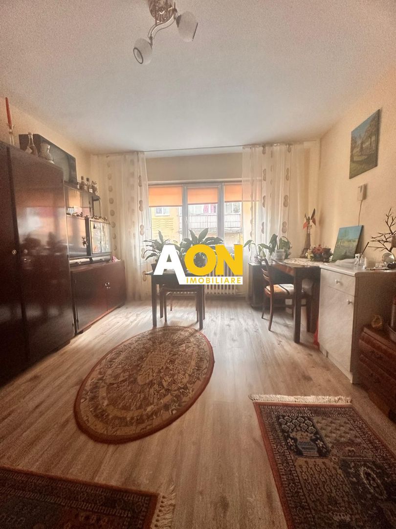 Garsoniera Etaj 1, Zona Cetate, Decomandata - Poză 1