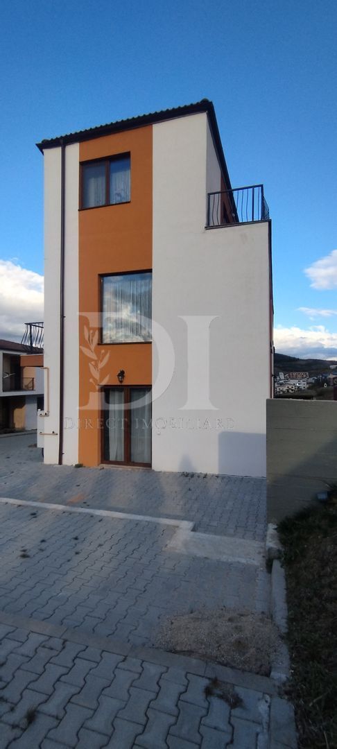 Apartament cu gradină în Florești - Poză 12