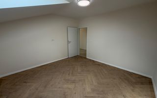 NOU. Disponibil imediat. Decomandat. Zona Soarelui - Poză 13