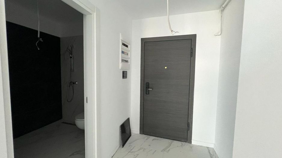 Stațiunea Mamaia - Garsoniera cu vedere la mare situată în Complex Casa Del Mar - Poză 5