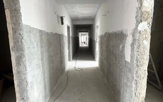 Oportunitate unică de investiție – Etaj complet de vânzare în Onești - Poză 6