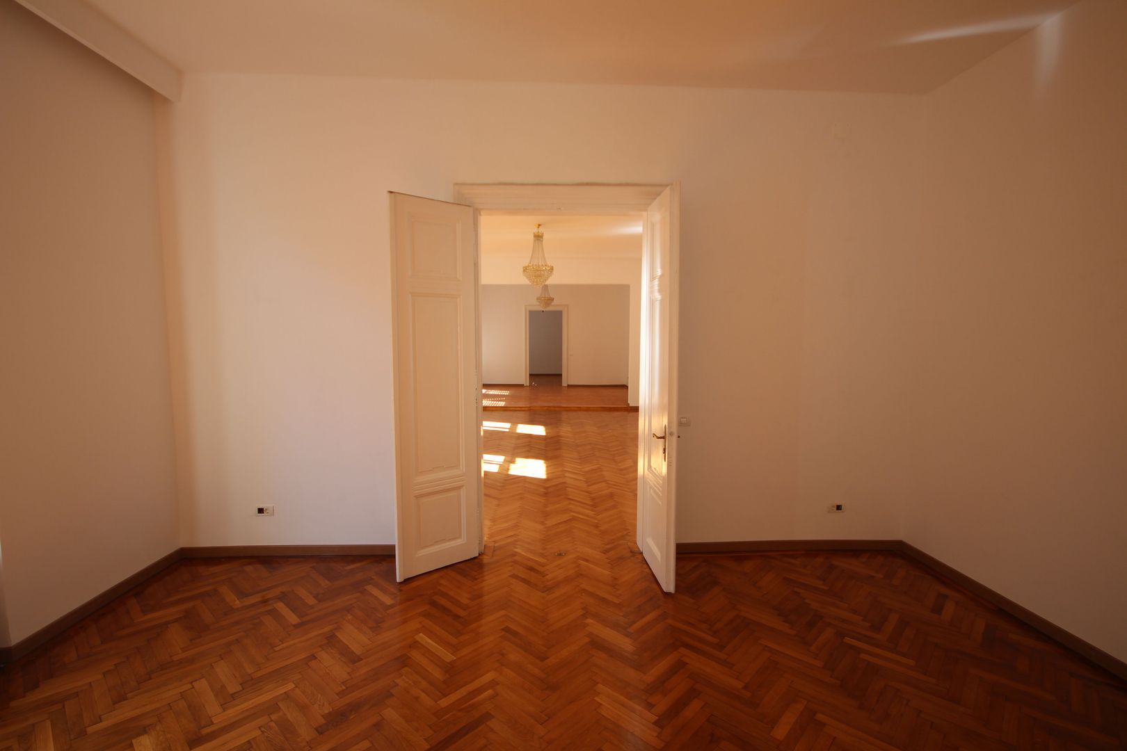 Apartament/birouri  250 mp,  zona Balcescu - Poză 17